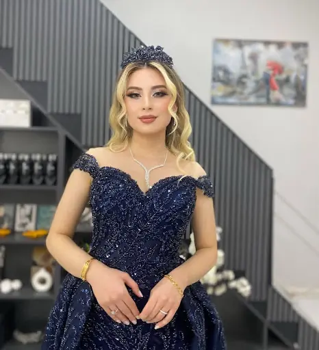 Heves Hair Makeup Studio 3