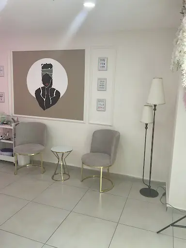Leyla Tonya Kavaklı – Tırnak / Nail Studio, İstanbul (3. fotoğraf)