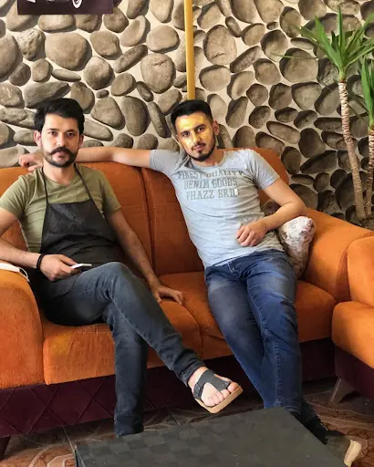 Makas Ahmet Erkek Kuaförü 3