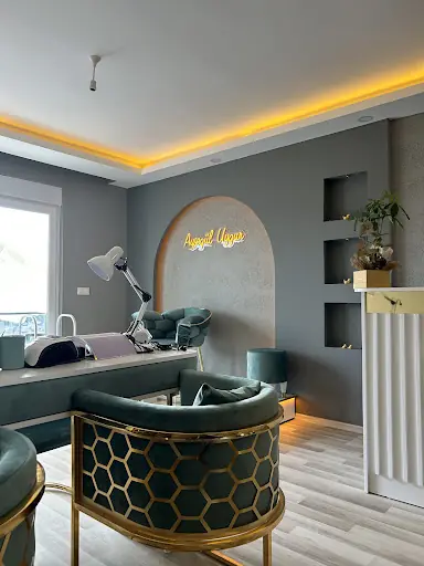 A.U Beauty center