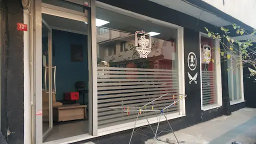 S.S ERKEK KUAFÖRÜ