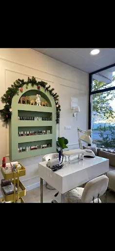 Büşra Gülgör Makeup Studio 4
