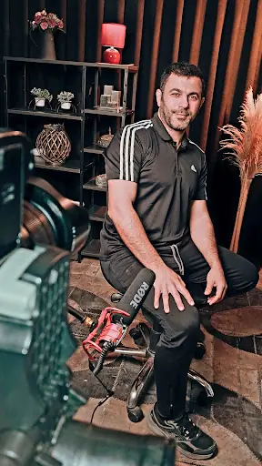 Masseur, Massage Therapist 4