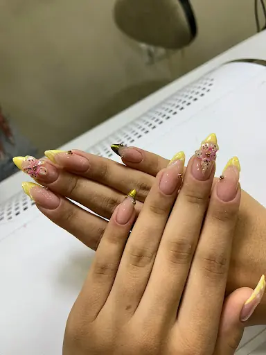 La Liva Beauty Studio Academy