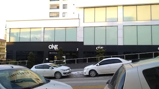 One Gym Spor ve Sağlıklı Yaşam Merkezi 4
