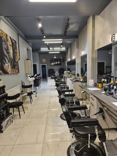 Salon B•R Barber 4