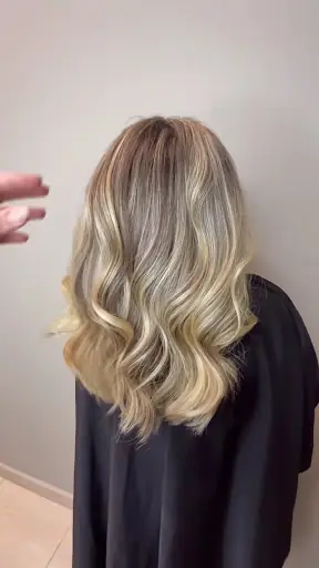 Büşra Çakmak Kuaför ve Güzellik Salonu 4