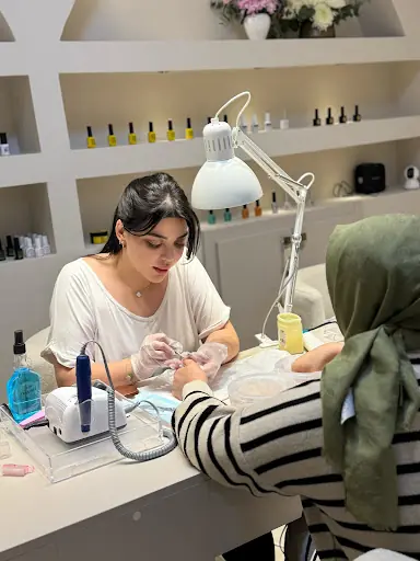 GÖKÇE AKIN BEAUTY&NAIL 4
