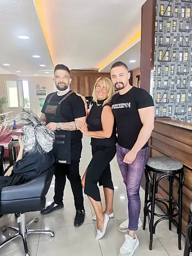 DESİ BAY BAYAN KUAFÖRÜ 3