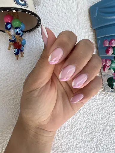 kübra turgut – Tırnak / Nail Studio, Ataşehir, İstanbul