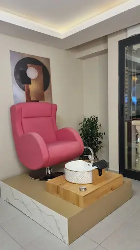 Melis Emirden Güzellik Salonu Fethiye| Nails & Skincare Fethiye 4