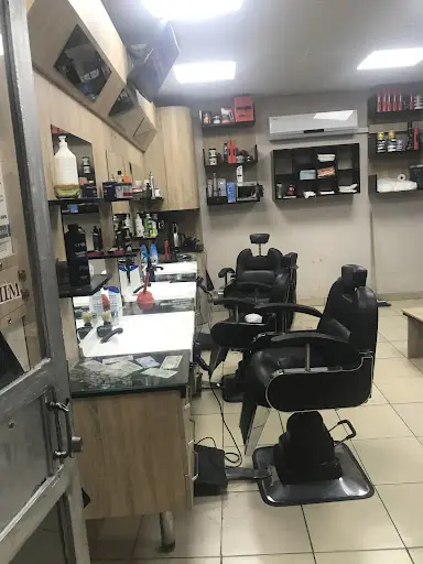 Model Erkek Kuaförü