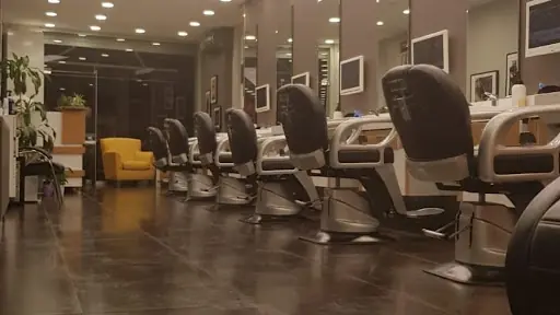 3 El Saç Tasarım (Erkek Kuaförü)