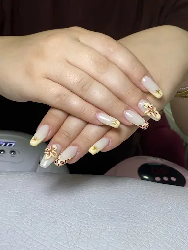 ÖZ&ÜM BEAUTY CENTER