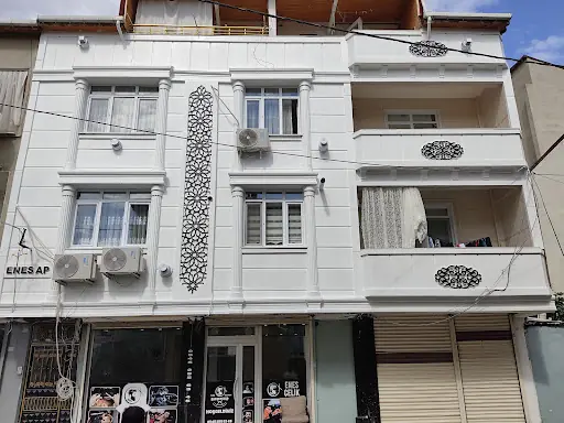 ENES ÇELİK ERKEK KUAFÖRÜ 4