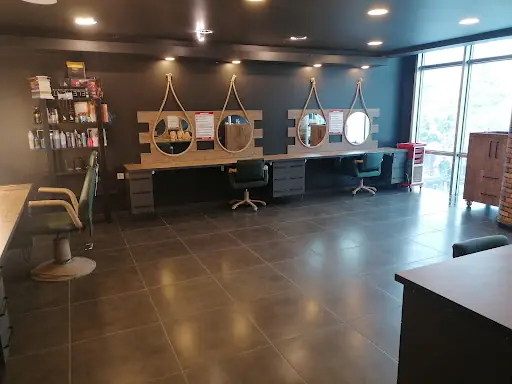 G.K. GÜZELLİK ve KUAFÖR SALONU