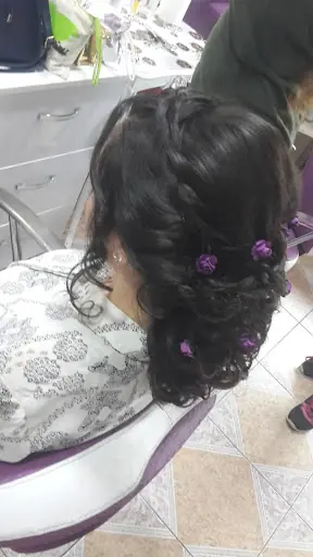 Elinss Güzellik Merkezi 4