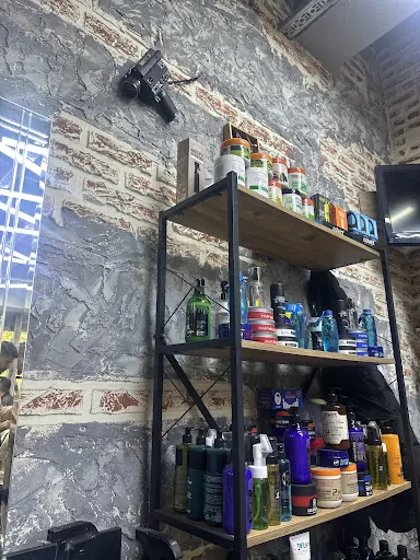 Kaya hair specialist
