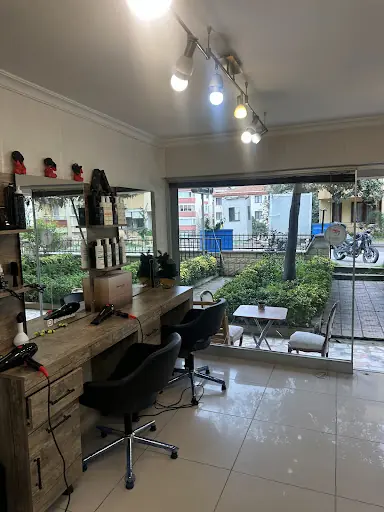 Bolat Hair Studio kuaför