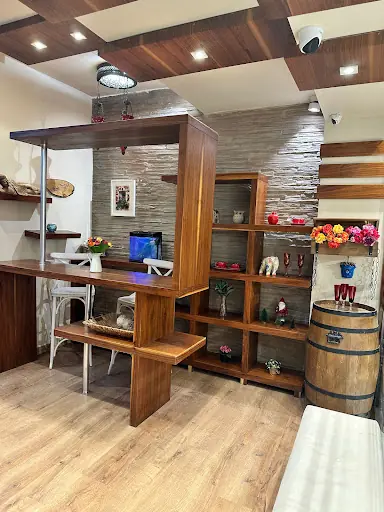 Niche Kuaför Güzellik Salonu Protez Tırnak Cilt Bakımı Saç Tasarım 3