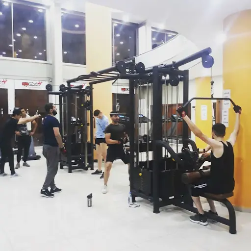 Yüksekova FİT CLUB Fitness Salonu 3