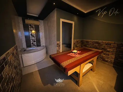 Crystal LUXURY Spa and Beauty Center 3