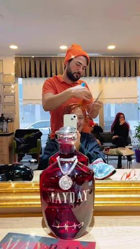 By Adem Koç Kuaför ve Saç kaynak merkezi 3