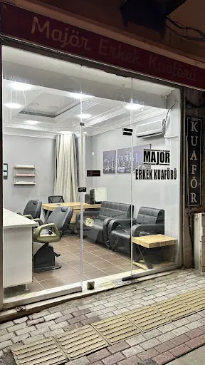 Majör Erkek Kuaförü..... ASKERİ ÖĞRENCİLERE UYGUN FİYAT