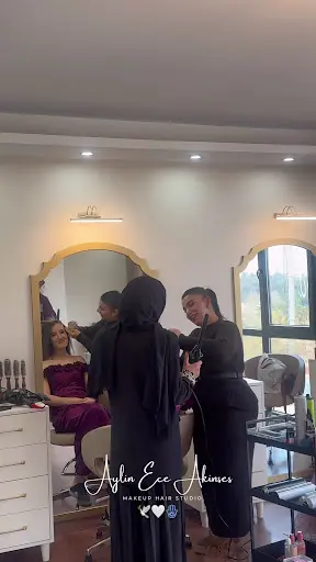 Aylin Ece Akınses Makeup Studio 3