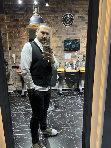 Black & White Kuaför Salonu(BAY)💇🏻‍♂️💇🏻‍♂️ 3