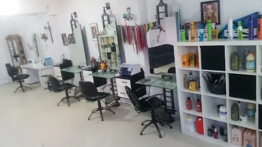 Çağlar Bayan Kuaförü
