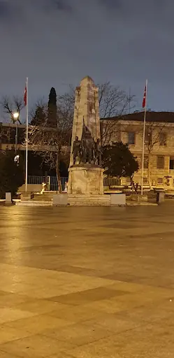 Barbaros Meydanı