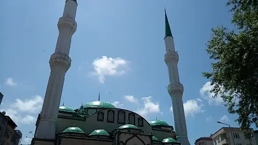 Beşikdüzü Merkez Cami 3