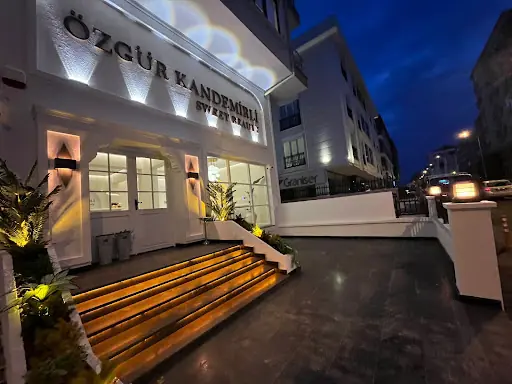 Özgür Kandemirli Sweet Beauty Çorlu