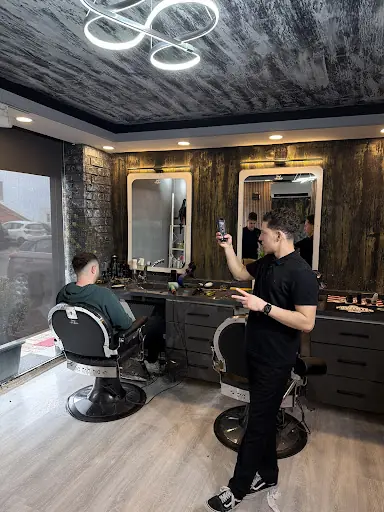 MR BARBER PRIVATE