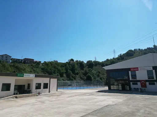 Gülyalı Gençlik Merkezi 3