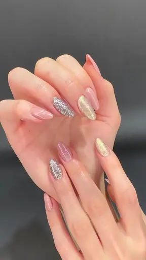 Aylosh Beauty 3