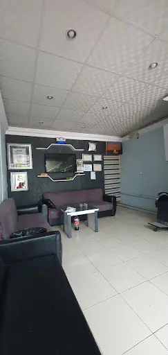EFOR Erkek Kuaförü 4