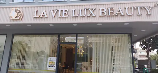 La Vie Lux Beauty 4