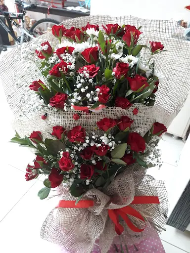 Hilal Çiçekçilik