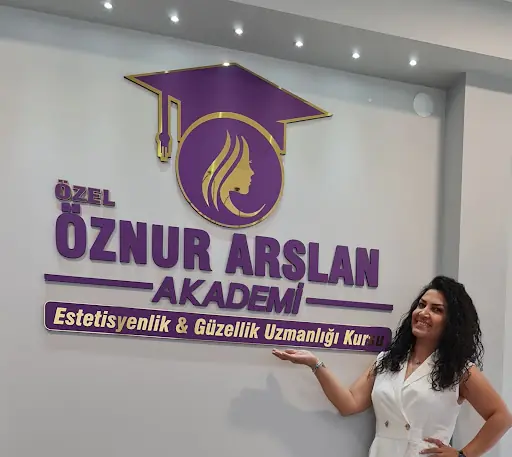 Öznur Arslan Akademi (özel meslek edindirme kursu) 2