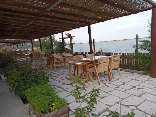 Göl et restorant tefenni