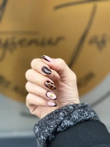 Ayşenur Taş Beauty Saloon