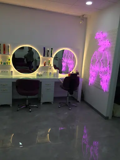 Salon Deniz – Tırnak / Nail Studio, İstanbul (3. fotoğraf)