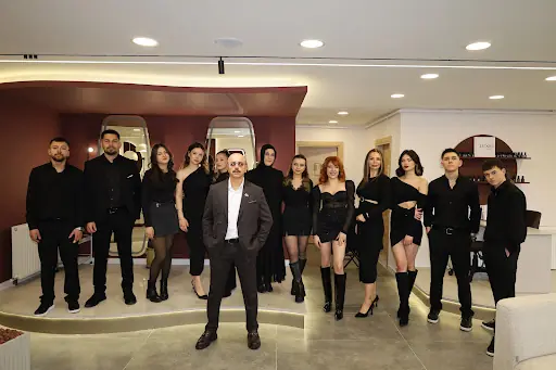 Mucahit Acartürk Saç Tasarım – Gelin Kuaförü, Uşak (2. fotoğraf)