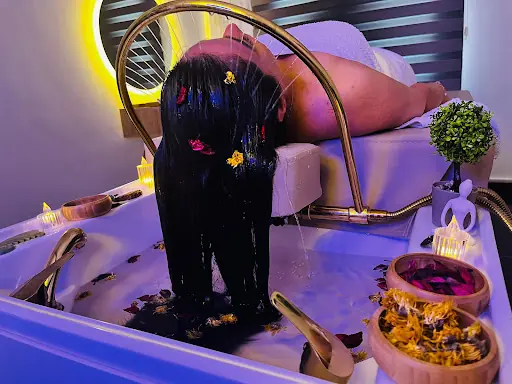 Sena Eryiğit Güzellik ve Mistik Saç Terapi Merkezi 2