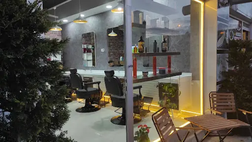 Çağrı kaya Hair Design erkek kuaförü 3