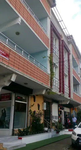 Ezgi Kuafor – Tırnak / Nail Studio, Arnavutköy, İstanbul (4. fotoğraf)