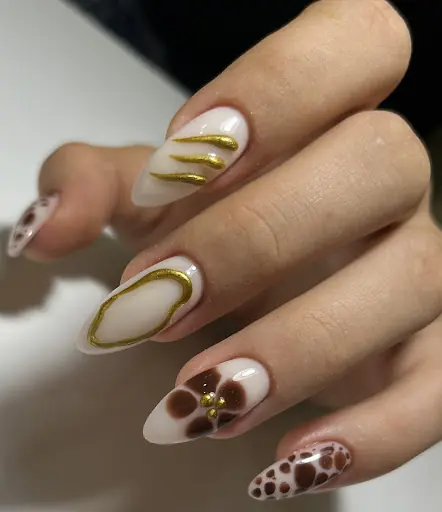 Leyla çiçek nails