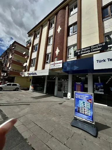 Nur Bayan Kuaförü 3